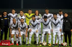 El brote de COVID-19 que complica a Santiago Morning: un jugador internado