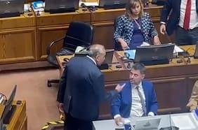 “¡Corrupto!“: altercado entre Fidel Espinoza y Daniel Manouchehri tensiona discusión de AC contra Ulloa