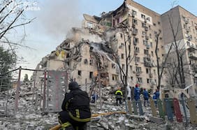 Al menos 38 fallecidos deja ataque ruso contra un almacén cerca de Kiev