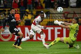 Deportes Iquique realiza la hazaña y avanza en la Libertadores tras superar en los penales a Santa Fe en Colombia