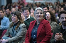 El cara a cara de Martínez y Quiroga por el peso del FA en el comando de Jara