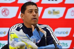 Exseleccionado de la Roja acusa a Nicolás Córdova: “Me fui encima por sus críticas a los jugadores y me mandó un mensaje por WhatsApp”