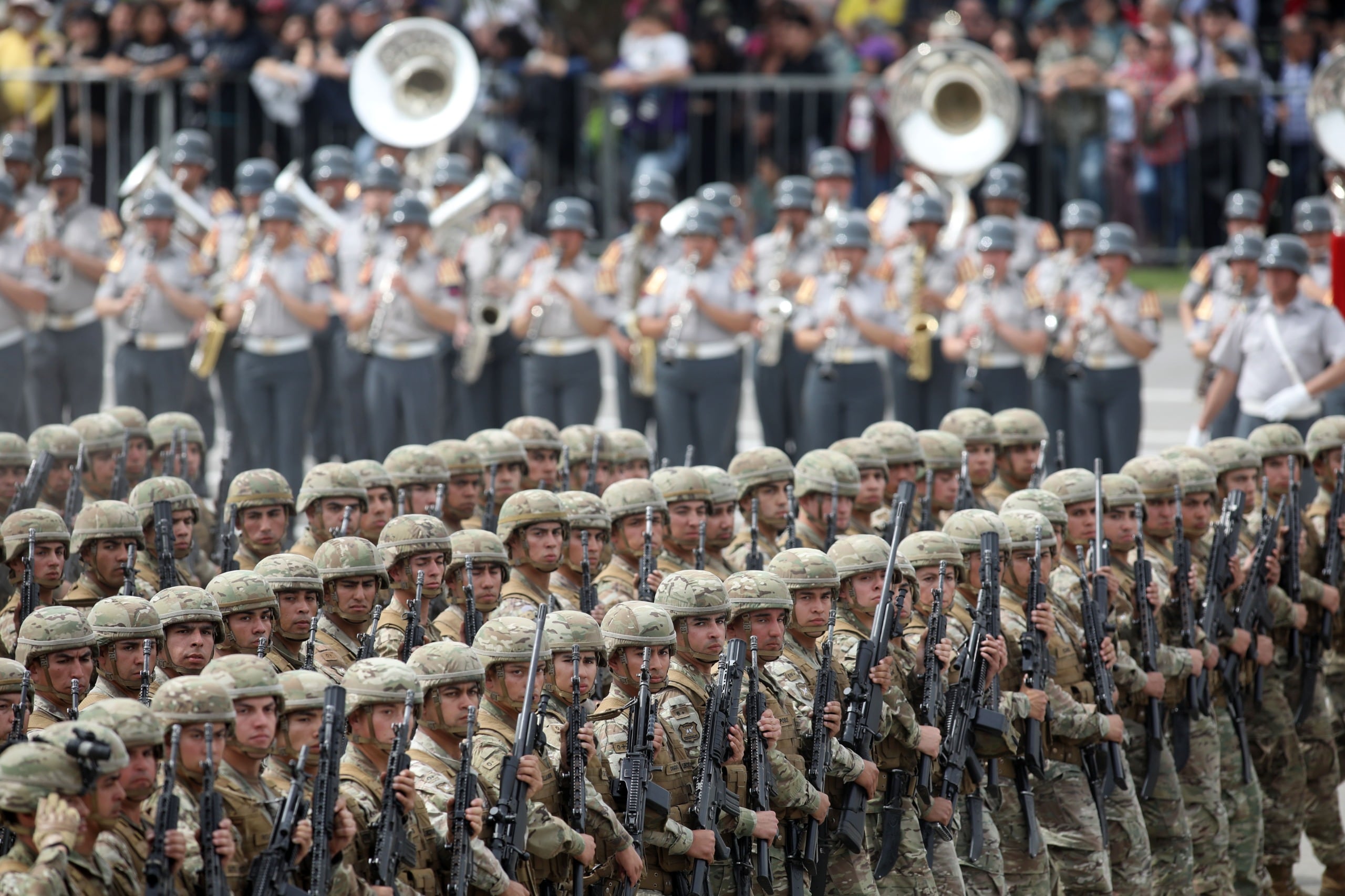 Alessandri aborda señal de la Parada Militar ante tensiones con Argentina y pone foco en agenda de seguridad