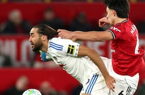 La insólita expulsión del argentino Lisandro Martínez en la derrota del Manchester United