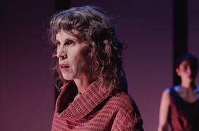 Junto al Lago Negro: la obra sobre el suicidio juvenil vuelve al Teatro Nacional Chileno