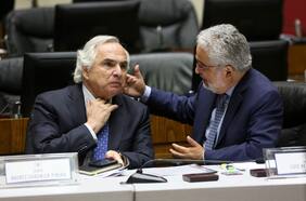 Caso Audio: la CMF reconoce que exministro Andrés Chadwick intercedió por empresa de los Sauer