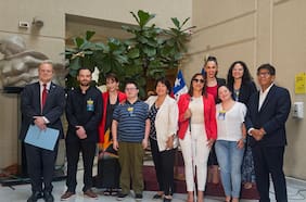 Senado solicita a Presidencia crear una política nacional y plan de acción para personas con Síndrome de Down