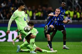 Jugador del Barcelona explota tras ser apuntado por la caída frente al Inter: “¿Tú crees que me ha faltado contundencia?”