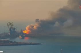Ucrania destruye un barco ruso en el puerto de Berdiansk