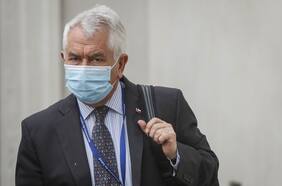 Paris niega rechazo masivo de licencias durante pandemia de Covid pero reconoce que el Compin necesita mejoras