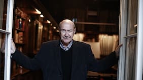 Nora Preperski, viuda de Skármeta: “Me consuela haberlo visto siempre joven de espíritu, curioso, juguetón y con humor hasta el final”