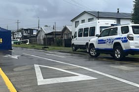 Investigan homicidio de hombre de 28 años ocurrido en la vía pública en Puerto Varas: fue atacado por un grupo de sujetos