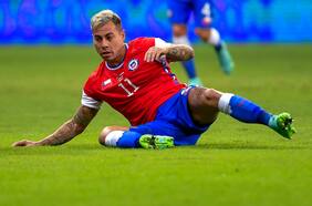 “Siguen convocando a veteranos como Eduardo Vargas”: en Bolivia se ilusionan con darle el golpe final a la Roja de Gareca