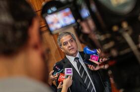 Más supremos bajo la mira de la Fiscalía: la causa por tráfico de influencias que acecha al ministro Carroza