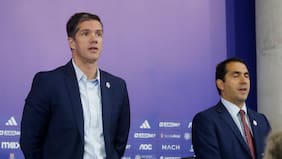 Remezón en la U: Michael Clark renuncia a la presidencia de Azul Azul