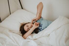 4 ventajas y desventajas para la salud de levantarse temprano, según la ciencia