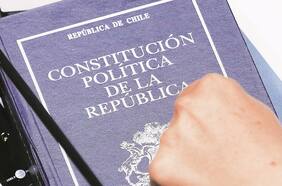 Constitución