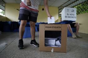 En medio del referendo de seguridad: director de centro carcelario en Ecuador muere tras sufrir atentado a tiros