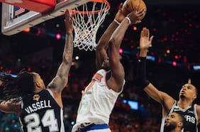 Knicks reacciona a tiempo ante Spurs y se queda con la primera de la finales de la NBA