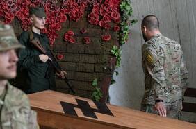 Rusia califica a combatientes ucranianos del Regimiento Azov como “terroristas”