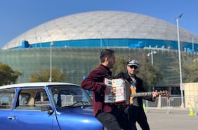 Los Vasquez festejan a lo grande: sortean un Mini, una guitarra y un acordeón en sus shows en el Movistar Arena