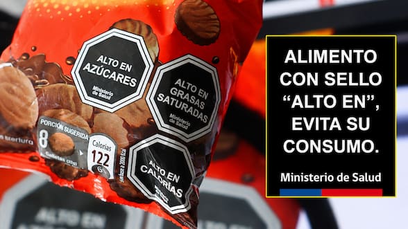 Corte Suprema revoca decreto del Minsal que obligaba a exhibir “evita su consumo” en publicidad de alimentos con sellos