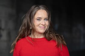 Satu Rämö, escritora best seller de novela negra en Europa: “Hay demasiados personajes masculinos en los libros de crímenes”