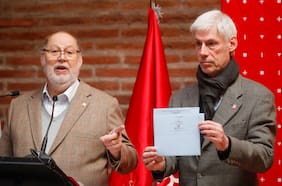 La insólita razón que habría tenido la persona que marcó los votos en la Estación Mapocho
