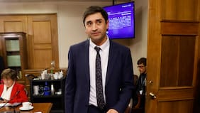 Juez resuelve que Calisto al ganar la elección de senador adquirió un nuevo fuero y suspende solicitud de cautelares