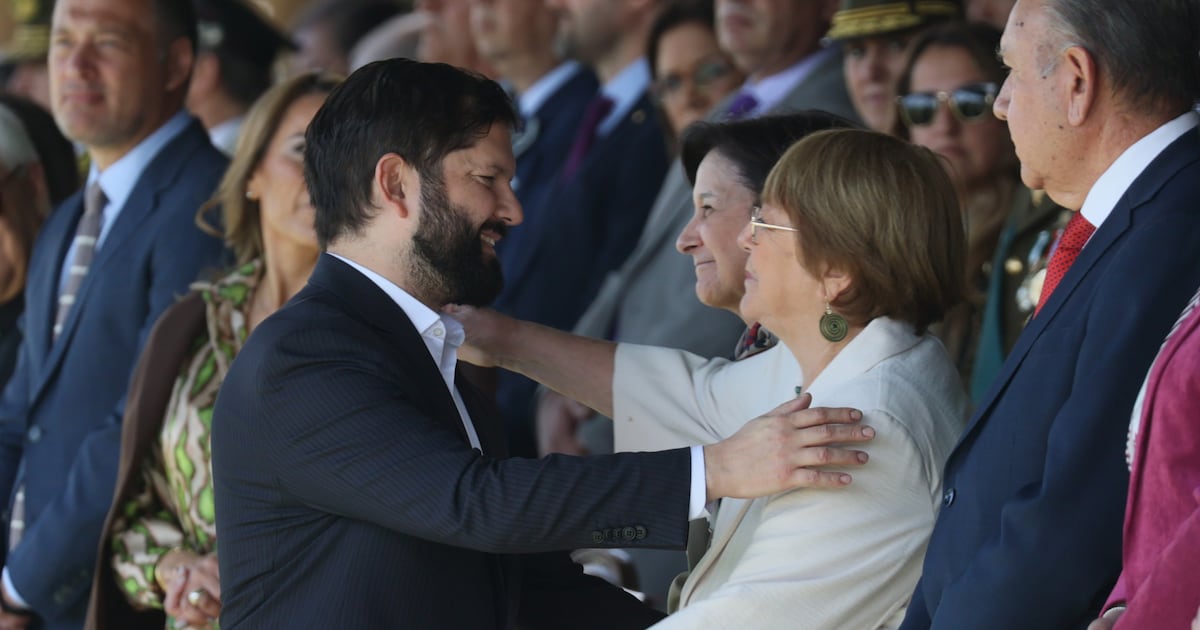 Boric, el invitado de honor en la íntima celebración de cumpleaños de Bachelet