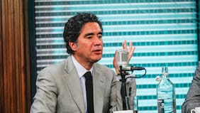 Exministro Briones reitera críticas a megarreforma y aboga por regularizar sitios de apuestas online para recaudar fiscalmente