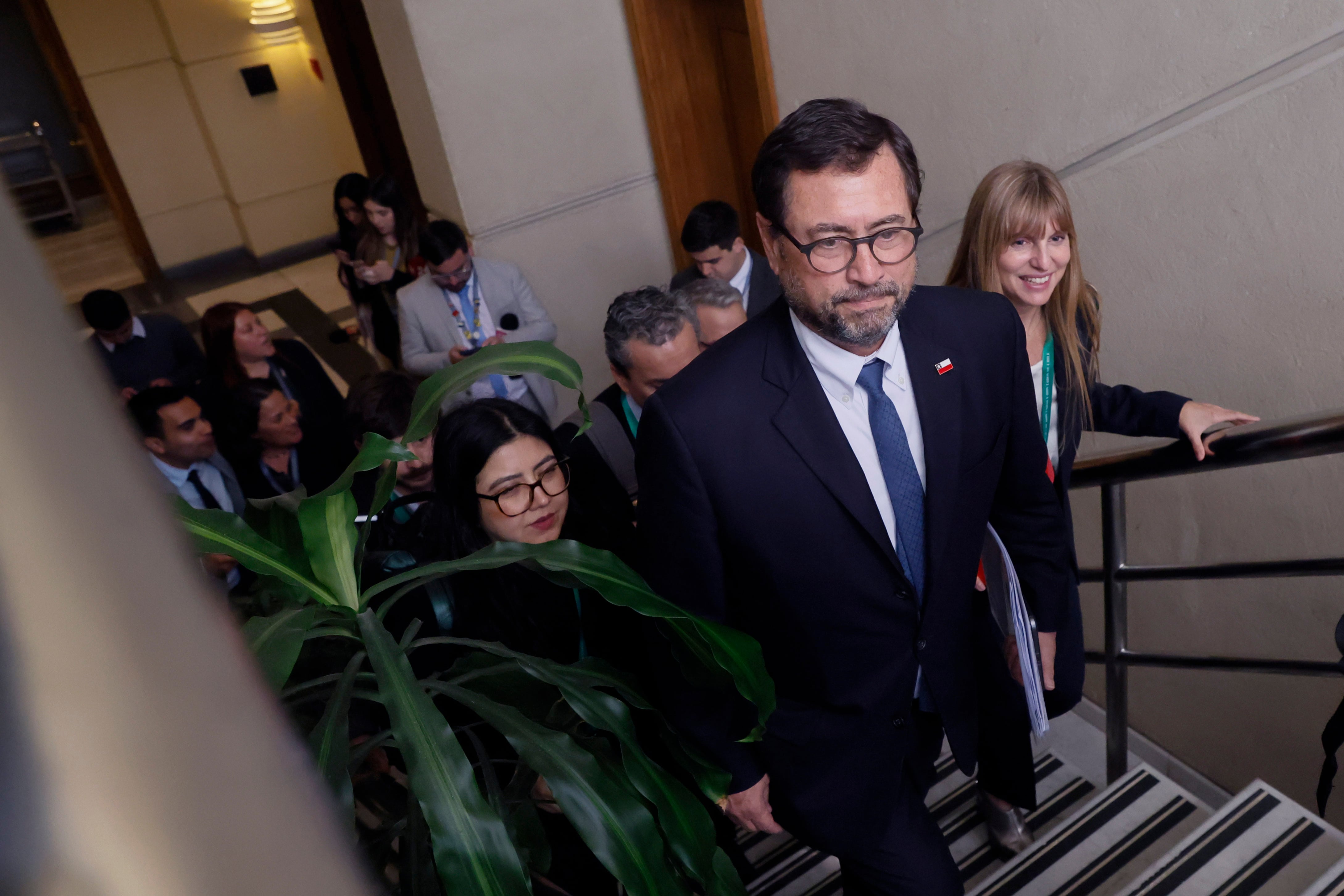 Valparaiso, 28 de septiembre 2026
El Ministro de Relaciones Exteriores, Francisco Perez Mackenna, llega al Congreso Nacional para la interpelación en su contra en la Camara de Diputados
Sebastian Cisternas/Aton Chile