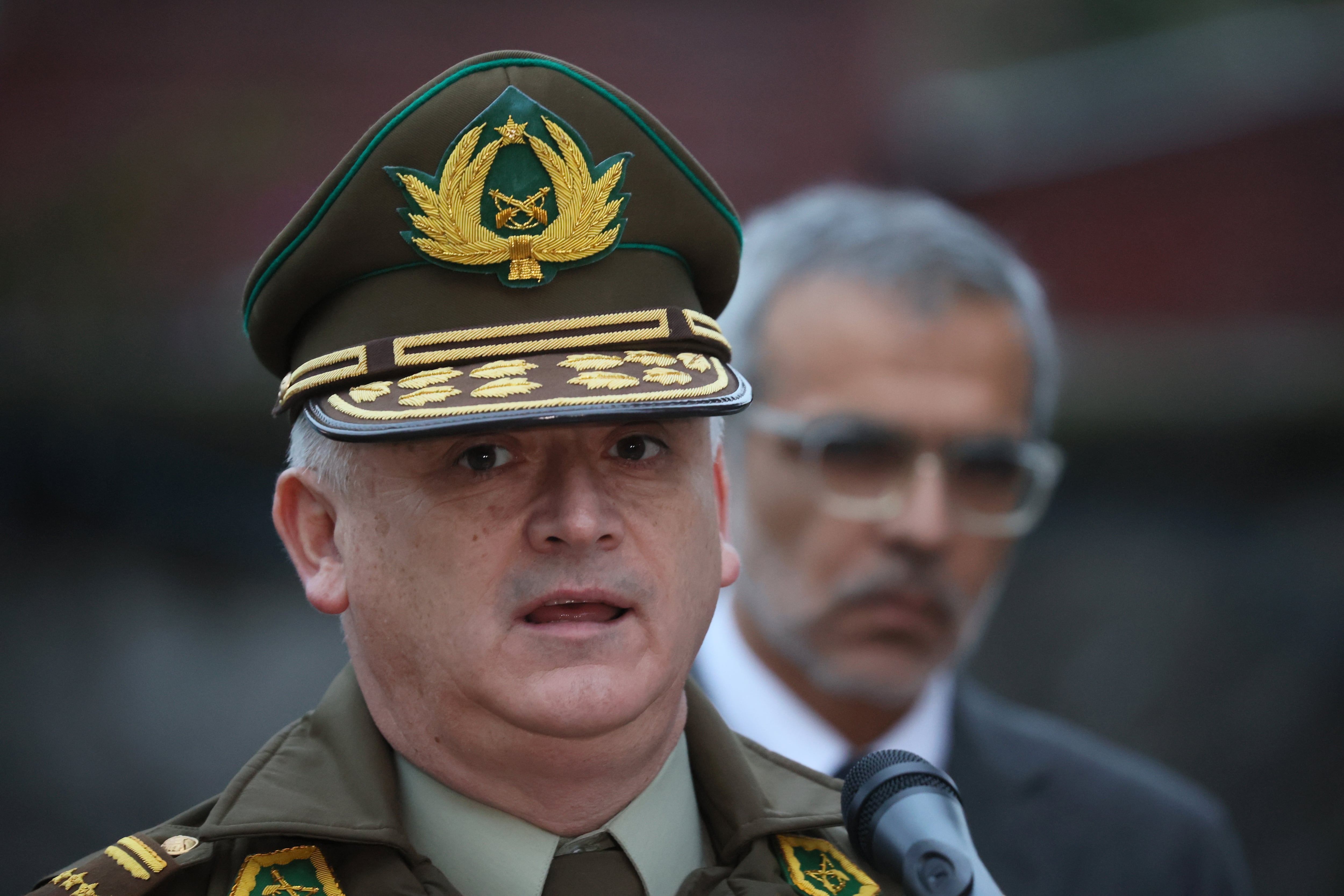 General Araya lamenta fallecimiento de carabinero en Quilleco y advierte que “hoy en día todos los procedimientos están asociados a un riesgo”