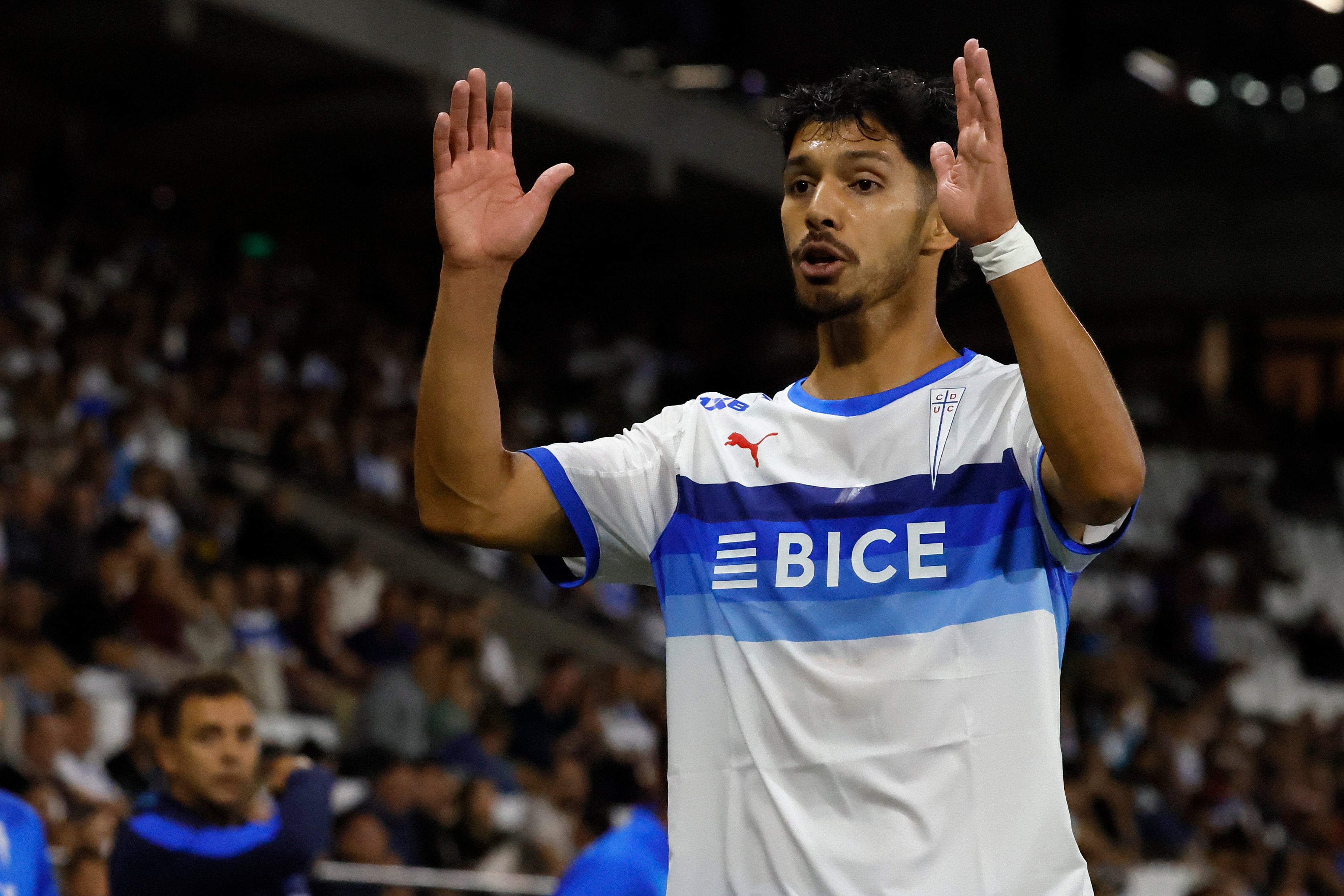 Universidad Católica busca sellar su clasificación ante Boca Juniors en La Bombonera