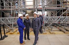 Expresidente socialista Hollande insta a franceses a votar por Macron