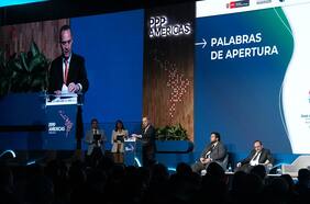 En medio de aumento de la inseguridad, Perú anuncia cartera de proyectos por US$70 mil millones en encuentro organizado por el BID