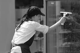 Incomodidad, ambiente tóxico y estrés laboral: Siete de cada 10 chilenos prefiere seguir trabajando pese a ser infeliz