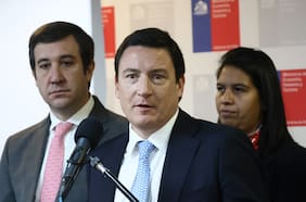 Oficialismo busca ordenar sus filas tras dichos de Cruz-Coke sobre reforma de seguridad