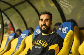 ¿Un candidato menos para la U? Paqui Meneghini renueva por un año en Everton