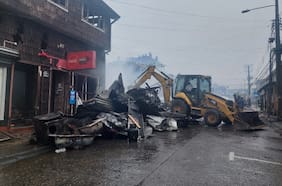 Incendio en Ancud deja más de 60 locales comerciales dañados