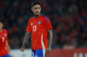 Otro portazo de Erick Pulgar: volante se baja de los amistosos de la Roja ante Portugal y Congo
