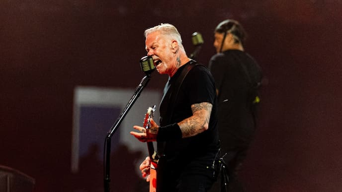 James Hetfield, de Metallica, arremete contra la política en los shows: “No estamos aquí para dar bullshit”