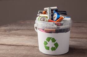 Cómo reciclar y desechar pilas, baterías y residuos electrónicos