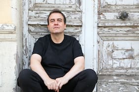 Pablo Toro, autor chileno: “Me interesó explorar la continuidad histórica de las zonas grises del relato nacional”