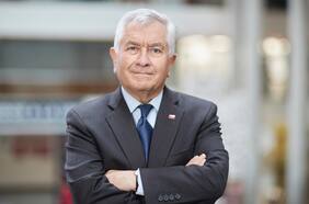 Exministro Enrique Paris a cinco años de la pandemia: “El Presidente Piñera fue un visionario en la compra de las vacunas”