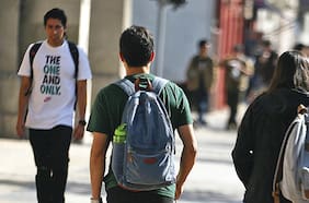 Tesorería inicia proceso de cobro a deudores CAE: hay 550 mil morosos y monto llega a $4 billones