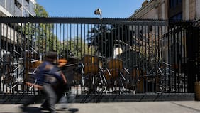 SLEP Santiago Centro informa deposición de tomas en tres colegios emblemáticos y propone reunión con autoridades