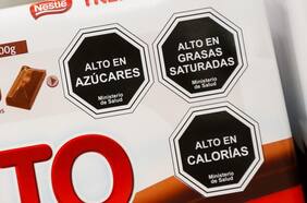 ¿Qué tan útiles son los sellos nutricionales? Estudio muestra sorprendentes efectos en consumidores