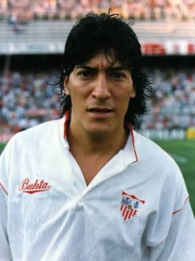 Iván Zamorano, durante su paso por el Sevilla.