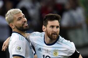 Messi deja pagando a su mejor amigo: Agüero concentra miradas tras el bombazo que gatilló la salida del 10